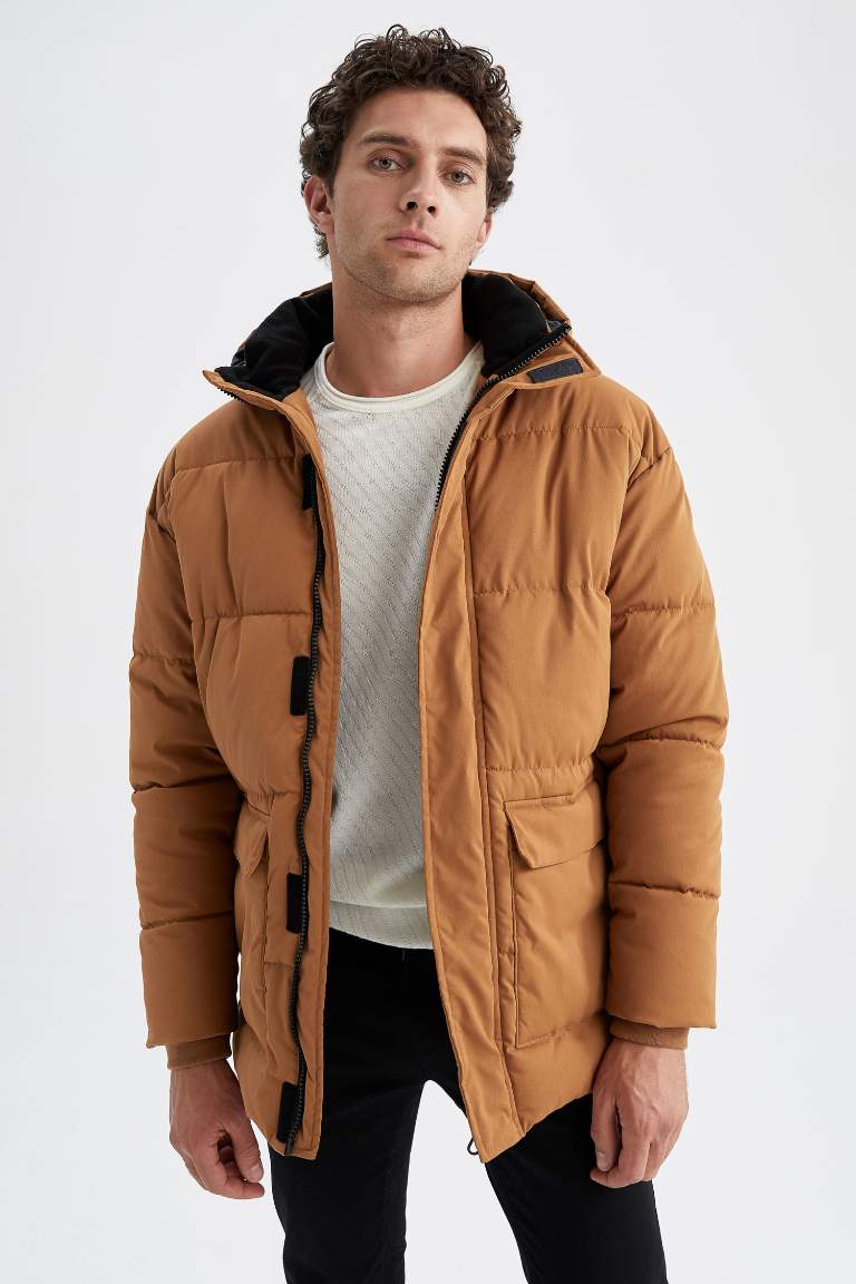 Oversize Fit Kapüşonlu Rüzgar Geçirmez Warmtech Isı Yalıtımlı Su Geçirmez Kalın Mont