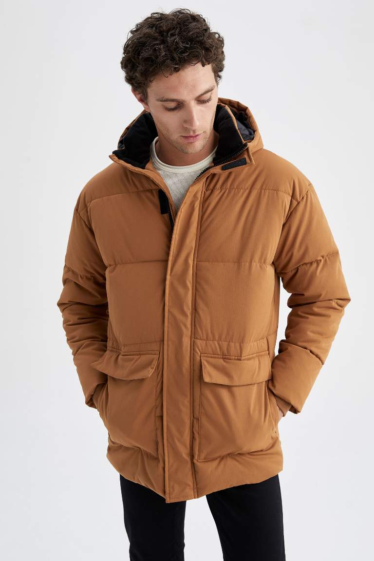 Oversize Fit Kapüşonlu Rüzgar Geçirmez Warmtech Isı Yalıtımlı Su Geçirmez Kalın Mont