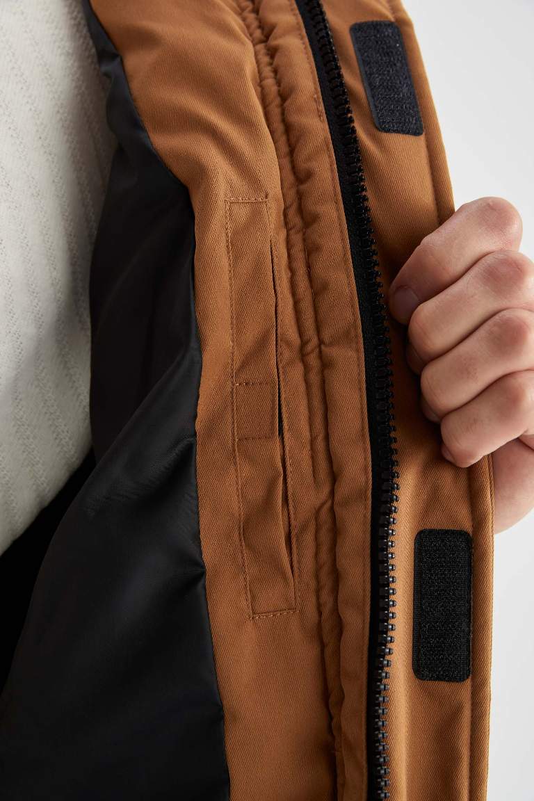 Oversize Fit Kapüşonlu Rüzgar Geçirmez Warmtech Isı Yalıtımlı Su Geçirmez Kalın Mont