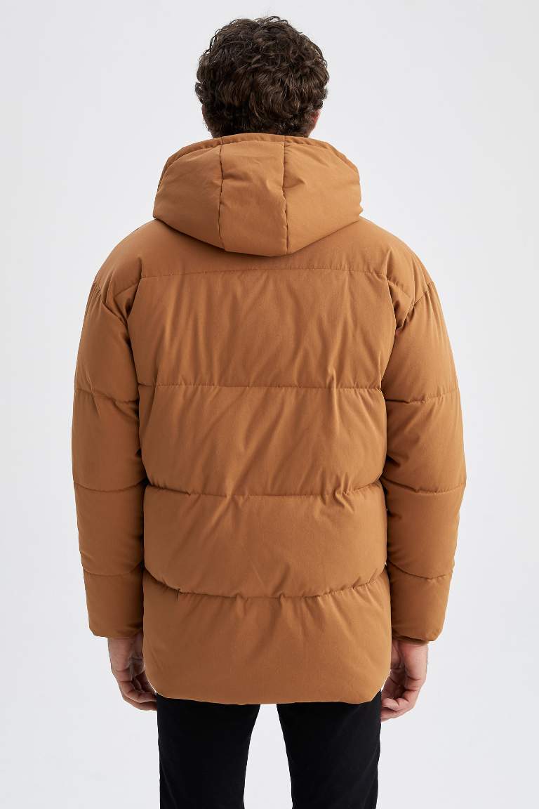 Oversize Fit Kapüşonlu Rüzgar Geçirmez Warmtech Isı Yalıtımlı Su Geçirmez Kalın Mont