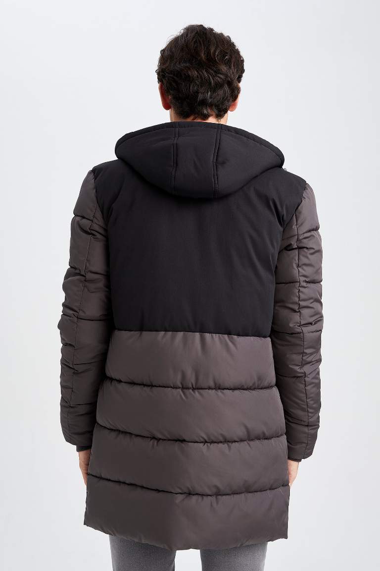 Su Geçirmez Rüzgar Geçirmez Slim Fit Kapüşonlu Suni Kürklü Mont