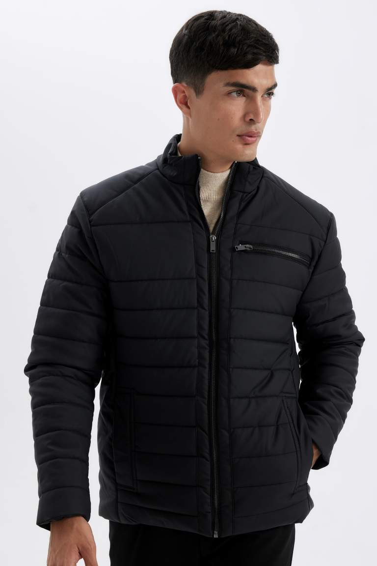 Slim Fit Dar Kesim Dik Yaka Fermuarlı Cepli Suni Deri Ceket Mont