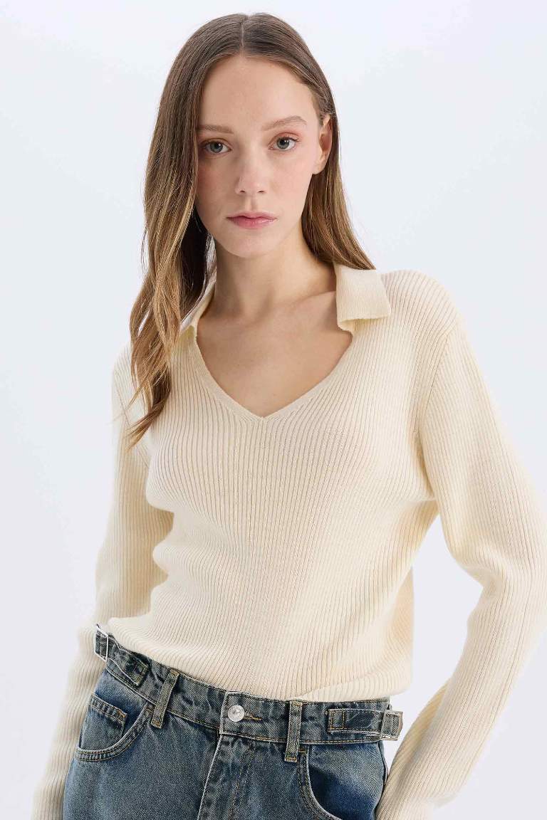 Slim Fit Polo Neck Crop Knit Pullover