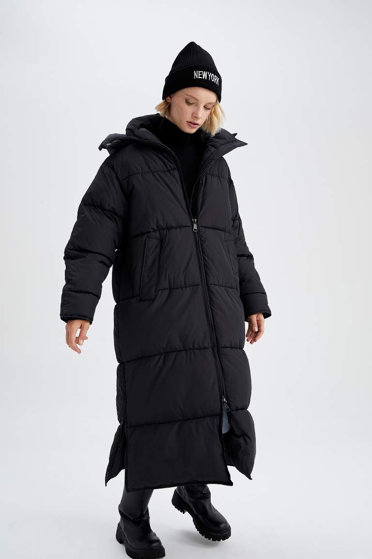 Thermal Waterproof Hooded Puffer Jacket