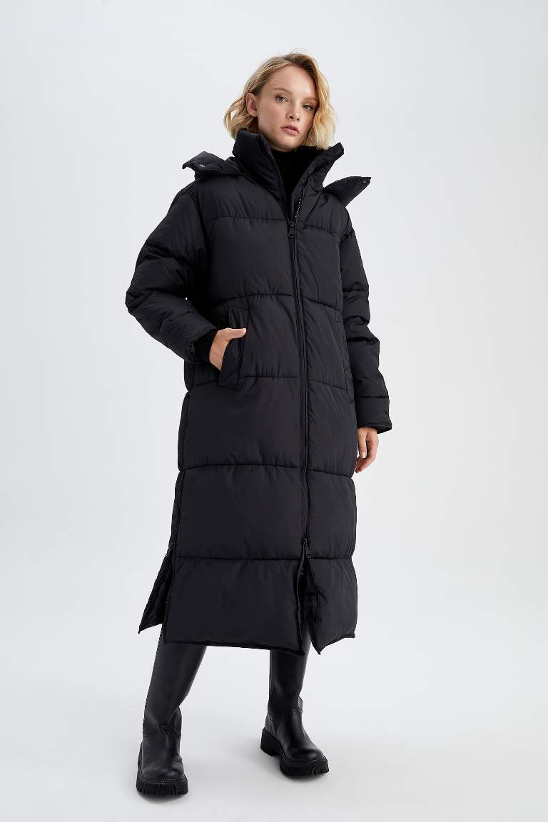 Thermal Waterproof Hooded Puffer Jacket