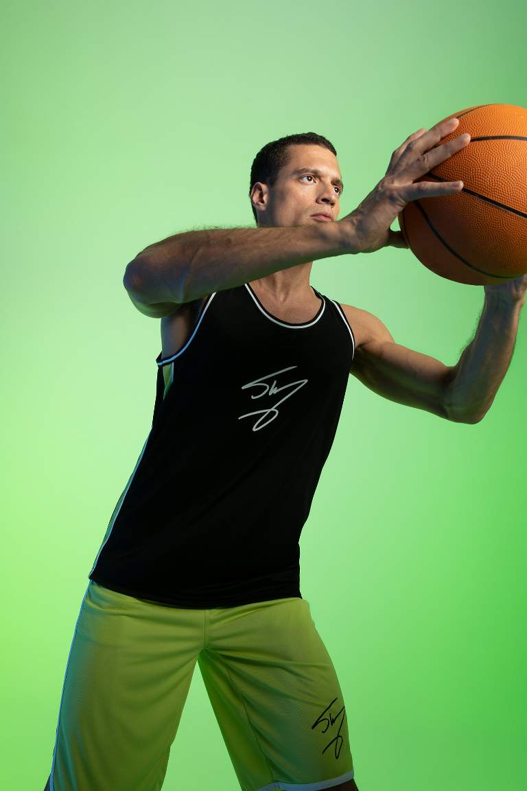 Defacto Fit Shaquille O'Neal Standard Fit T-Shirt