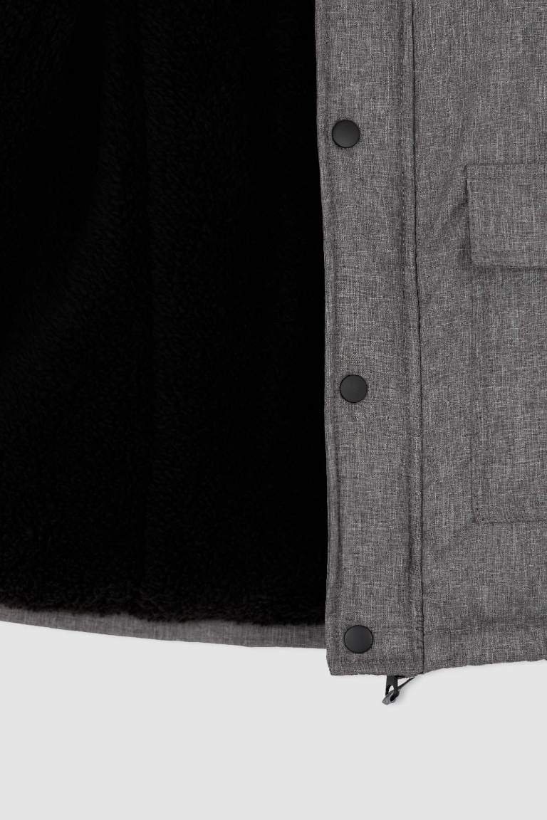 Erkek Çocuk Kapüşonlu Pelüş Astar Parka