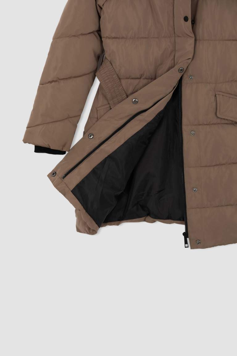 Isı Yalıtımlı Su İtici Kapüşonlu Şişme Mont Parka