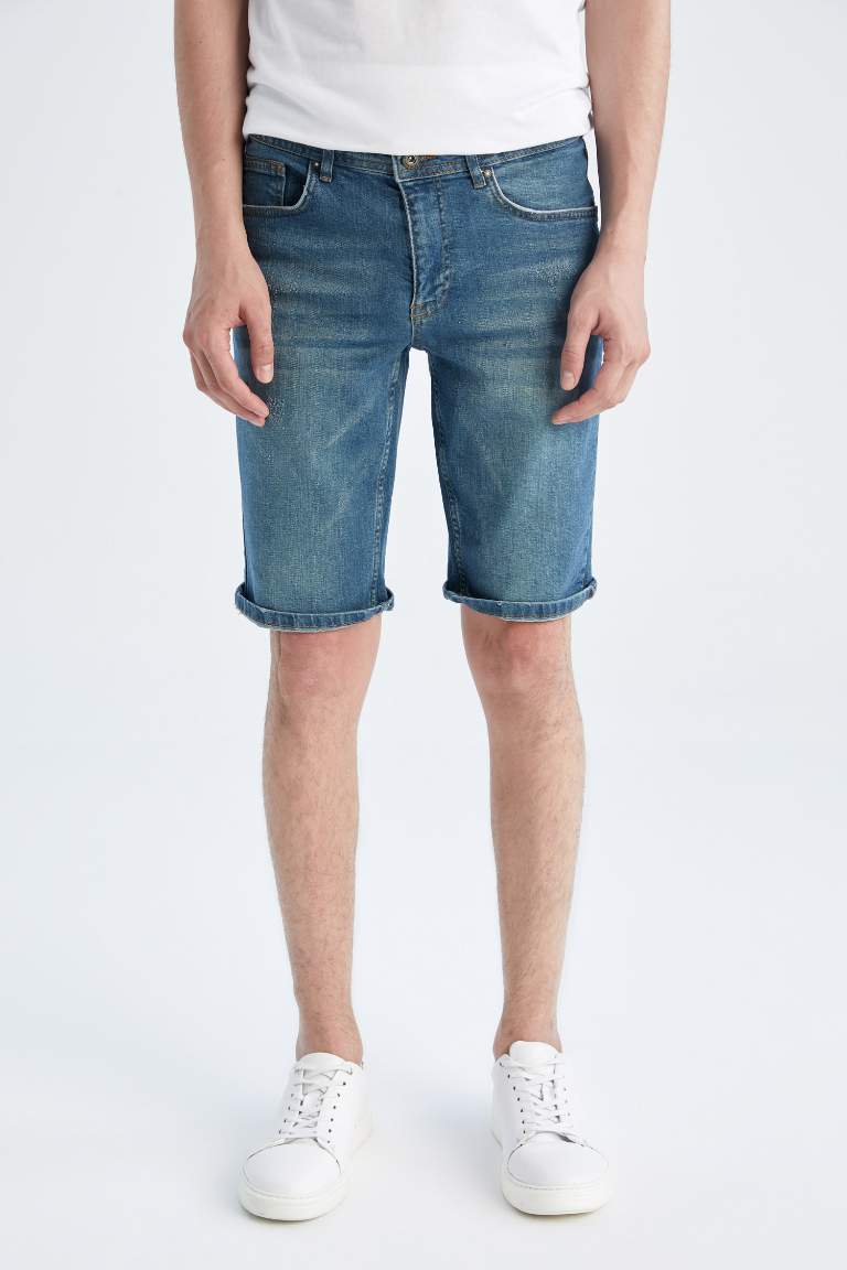 Skinny Fit Jean Bermuda