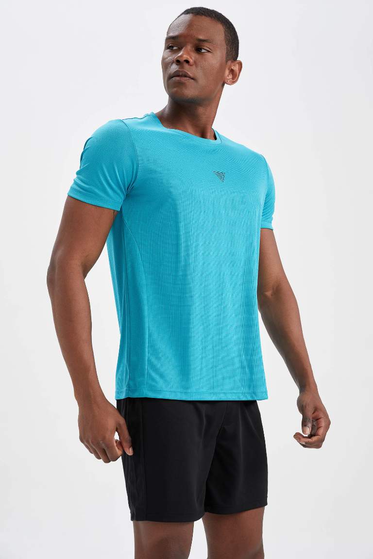DeFactoFit Slim Fit Bisiklet Yaka Sporcu Ağır Kumaş Tişört
