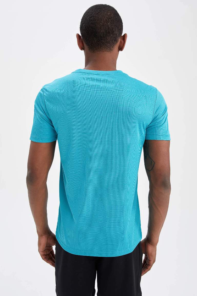 DeFactoFit Slim Fit Bisiklet Yaka Sporcu Ağır Kumaş Tişört