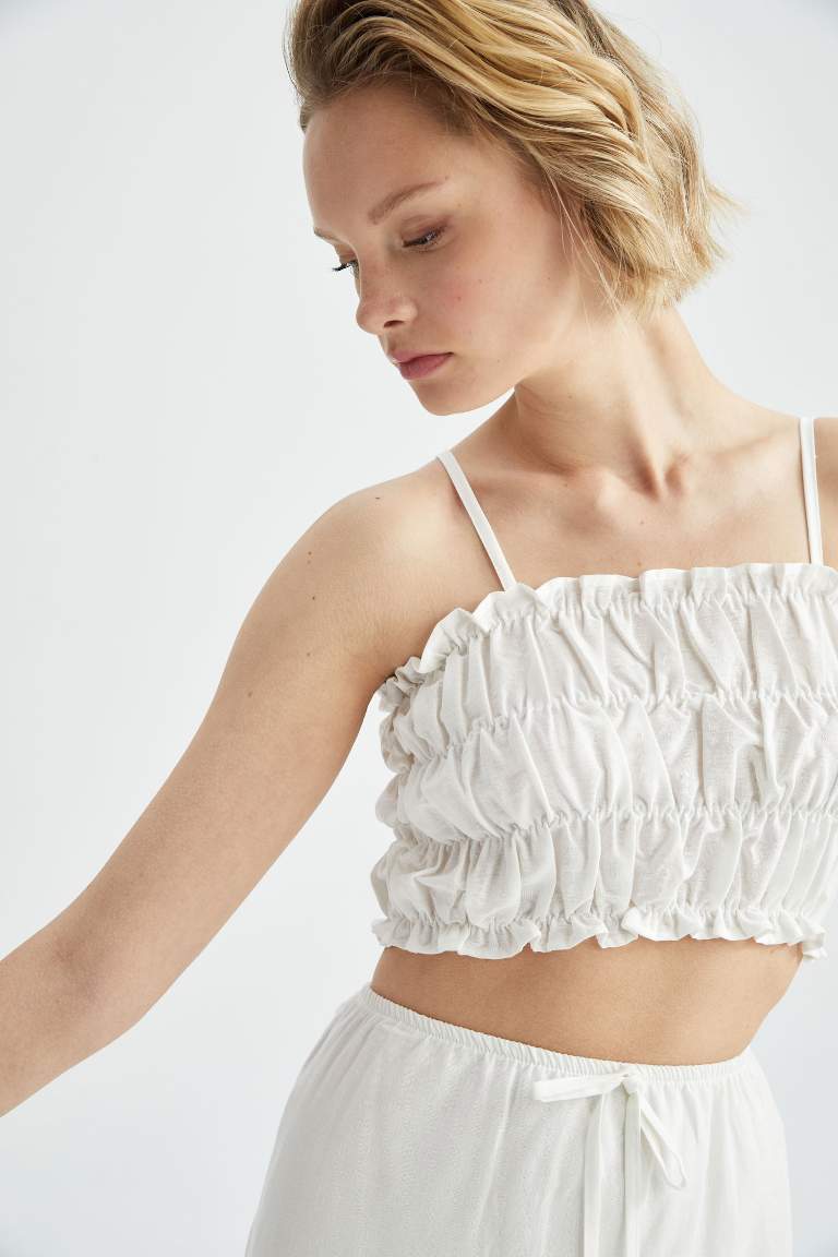 Crop Strapless Sleeveless Blouse