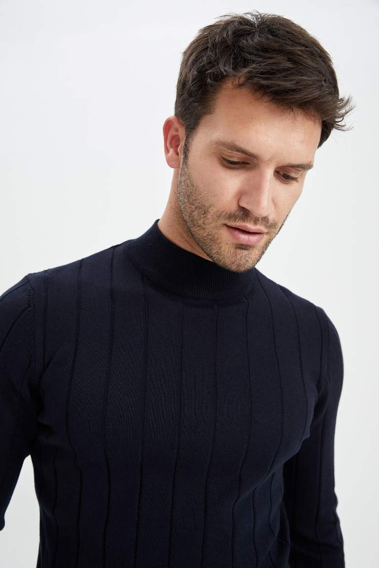 Navy MAN Slim Fit Half Turtleneck Pullover 2502413 | DeFacto