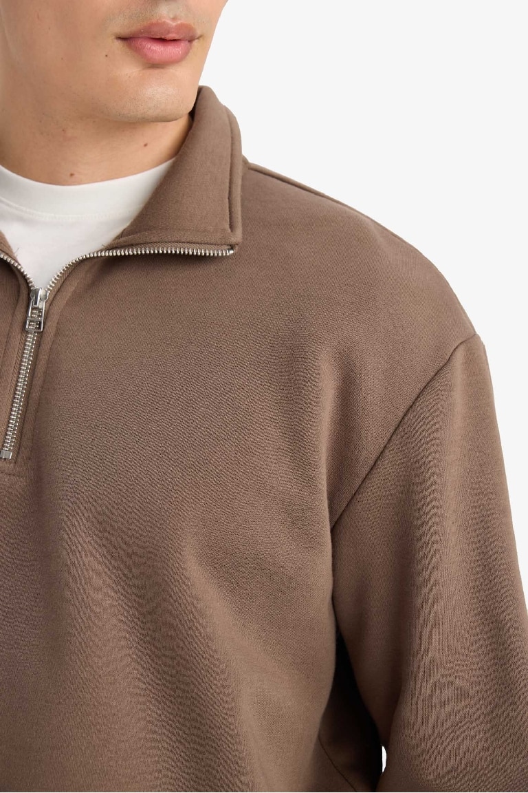 Regular Fit Dik Yaka Yarım Fermuarlı İçi Yumuşak Tüylü Basic Düz Sweatshirt