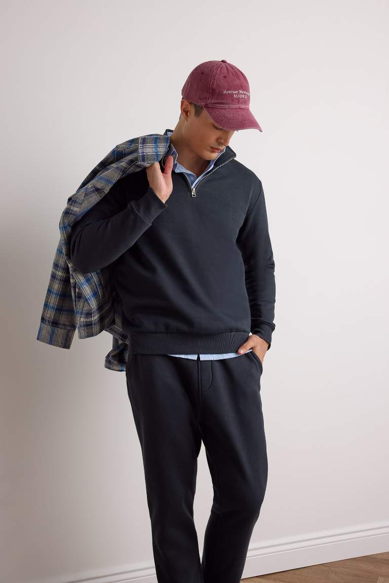 Regular Fit Half Zippered Basic Sweatshirt