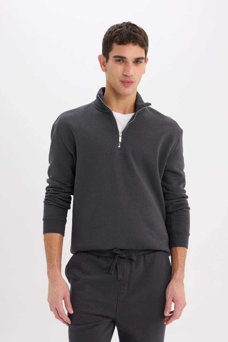 Comfort Regular Fit Zippered Basic Sweatshirt