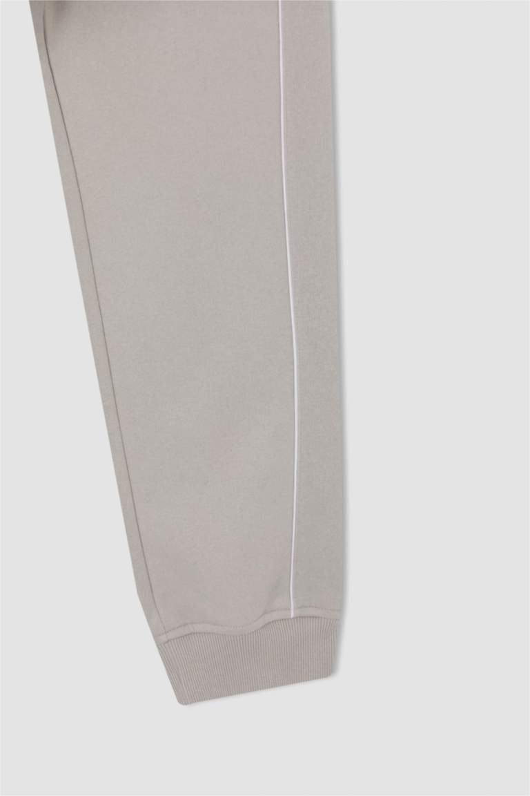 Grey MAN Slim Fit Fleto Pocket Thick Fabric Soft Feather Sweatpants