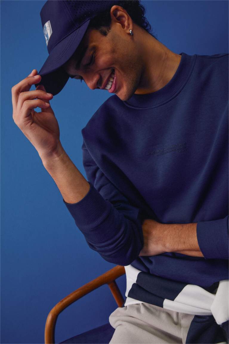 Boxy Fit Crew Neck Soft Fuzzy Printed Sweatshirt
