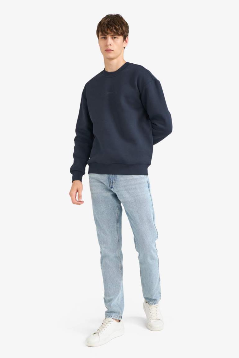 Boxy Fit Crew Neck Soft Fuzzy Printed Sweatshirt