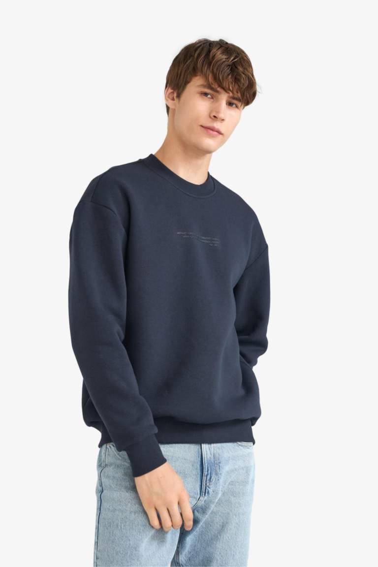 Boxy Fit Crew Neck Soft Fuzzy Printed Sweatshirt