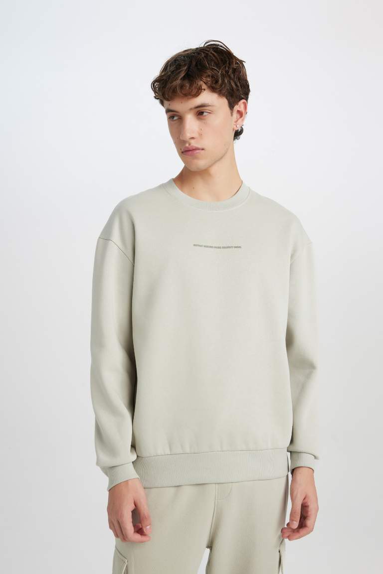 Boxy Fit Printed Long Sleeve Sweatshirt