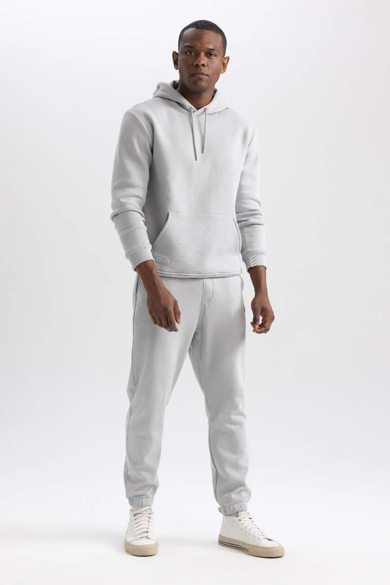 Regular Fit Kapüşonlu Kanguru Cepli İçi Yumuşak Tüylü Basic Düz Sweatshirt
