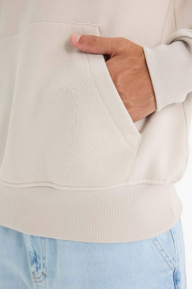 Regular Fit Kapüşonlu İçi Yumuşak Tüylü Kanguru Cepli Basic Düz Sweatshirt