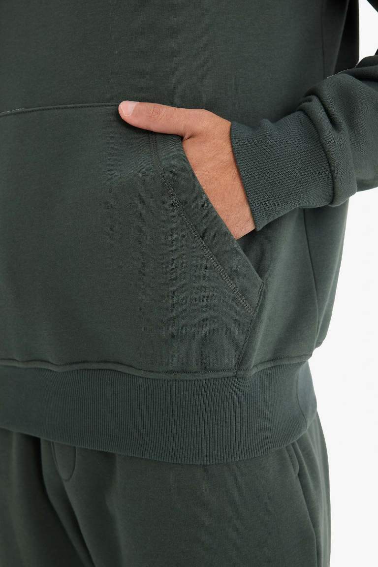 Regular Fit Kapüşonlu İçi Yumuşak Tüylü Kanguru Cepli Basic Düz Sweatshirt