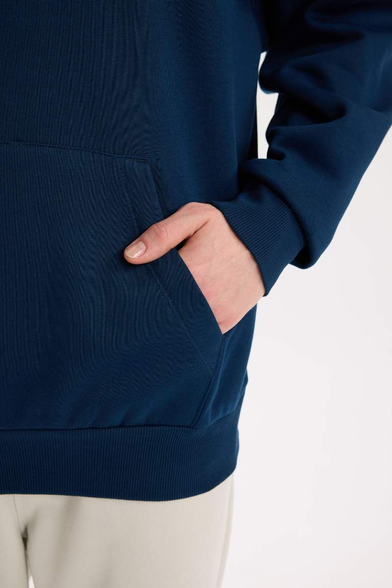 Oversize Geniş Kalıp Kapüşonlu Kanguru Cepli Basic Düz Sweatshirt