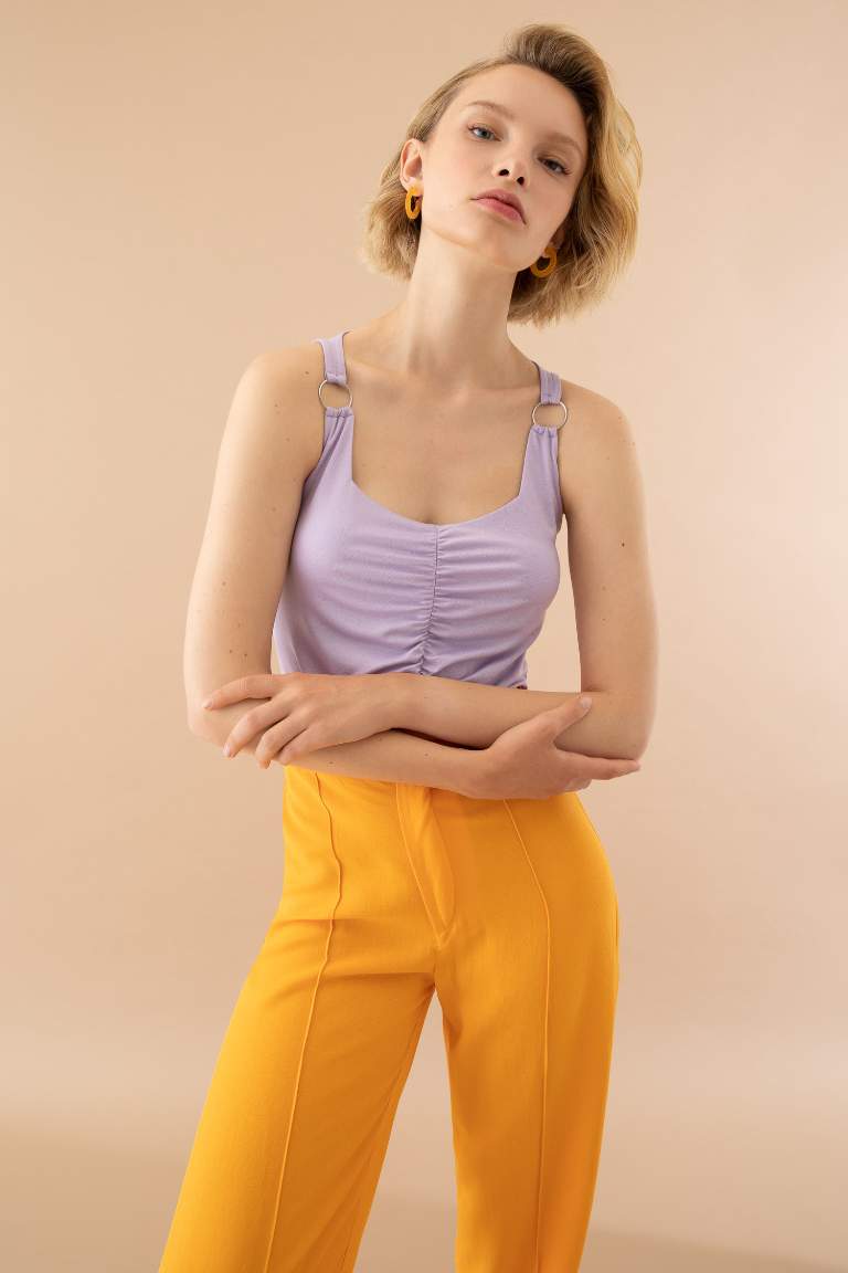 Slim Fit Dar Kesim Kare Yaka Atlet