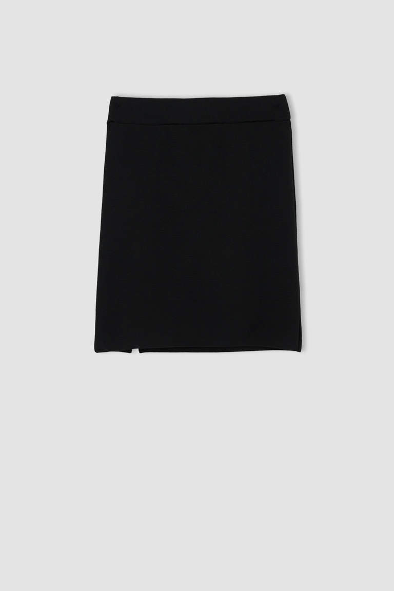 Black WOMAN Slim Fit Skirt 2546805 | DeFacto