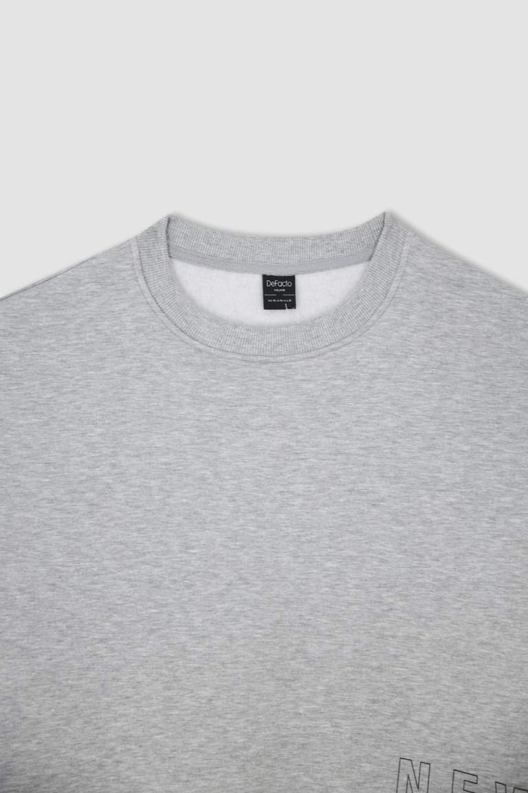 Grey MAN Boxy Fit Long Sleeve Sweatshirt 2567392 | DeFacto