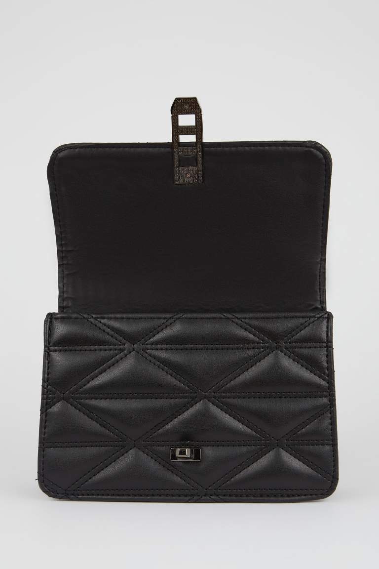 Women's Quilted Chain Embroidered Faux Leather Shoulder Bag