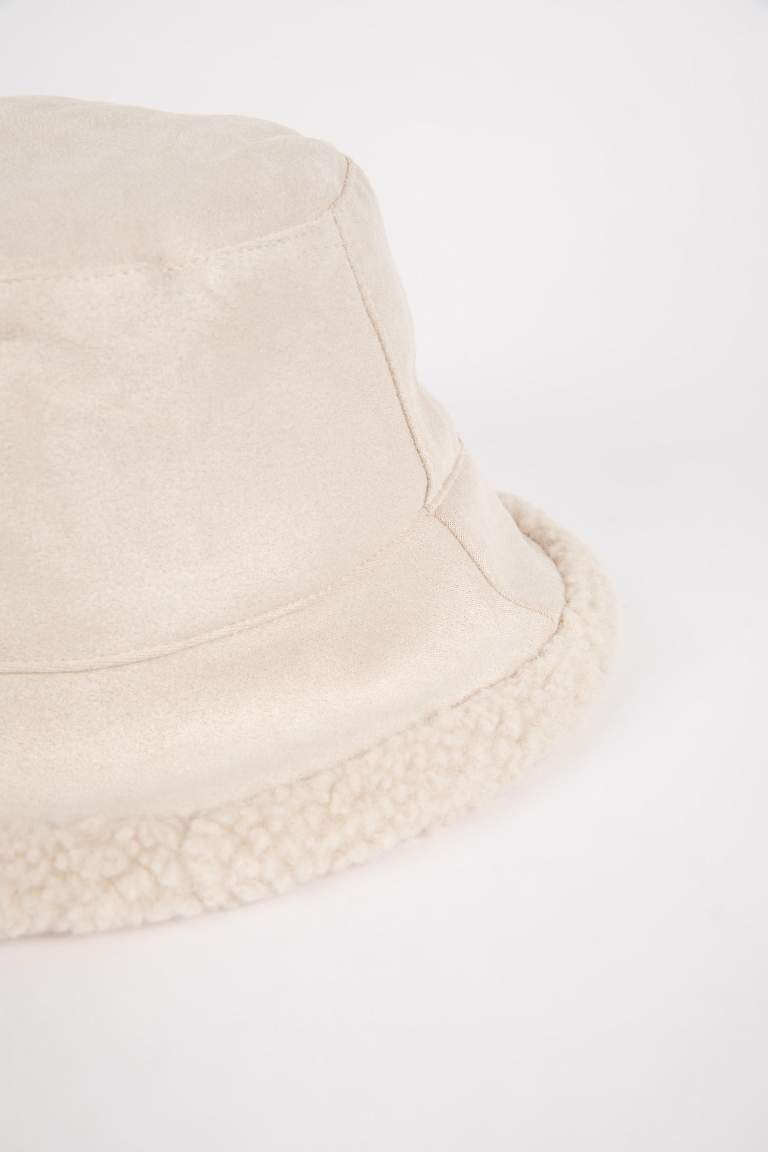 Woman Suede Hat