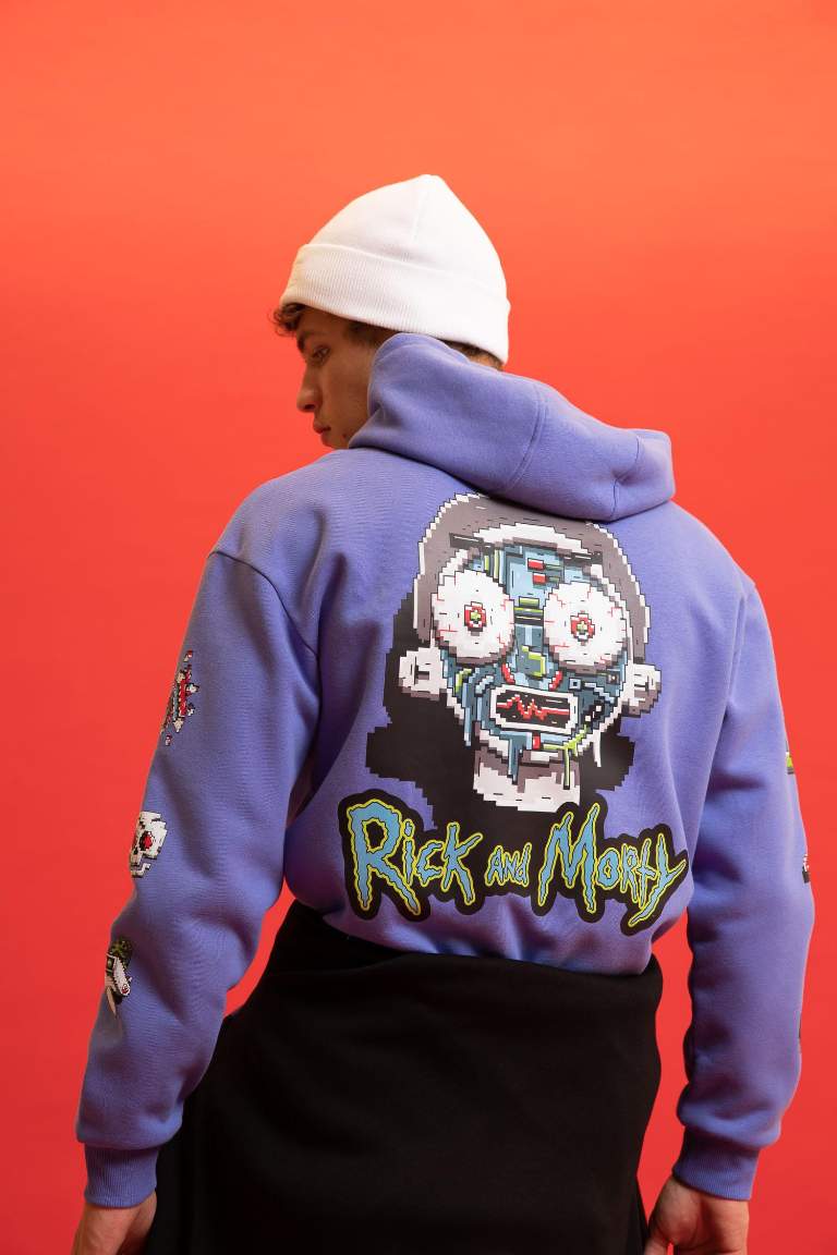 Свитшот квадратного кроя с капюшоном Rick and Morty с принтом