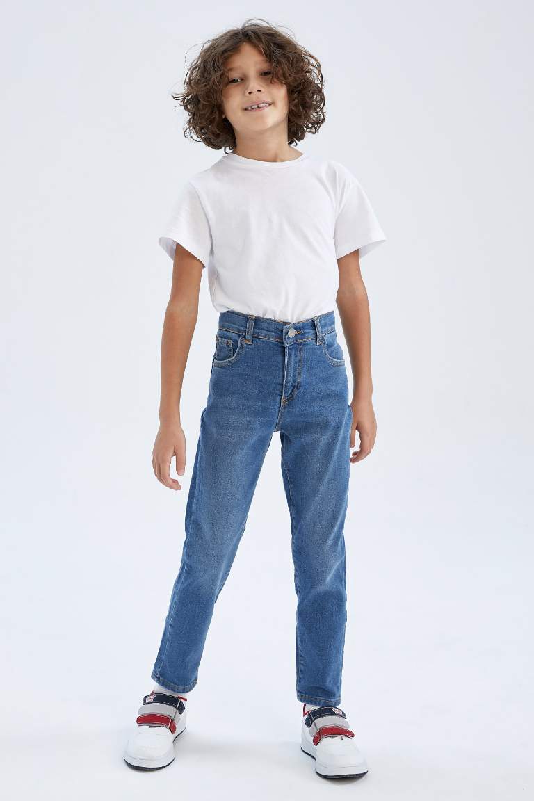 بنطلون جينز ولادي قصة عادية