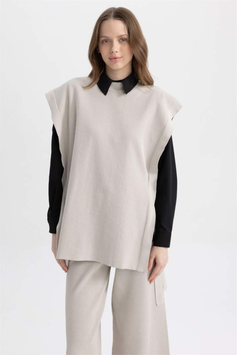 بلوفر كت قصة عادية بياقة مستديرة