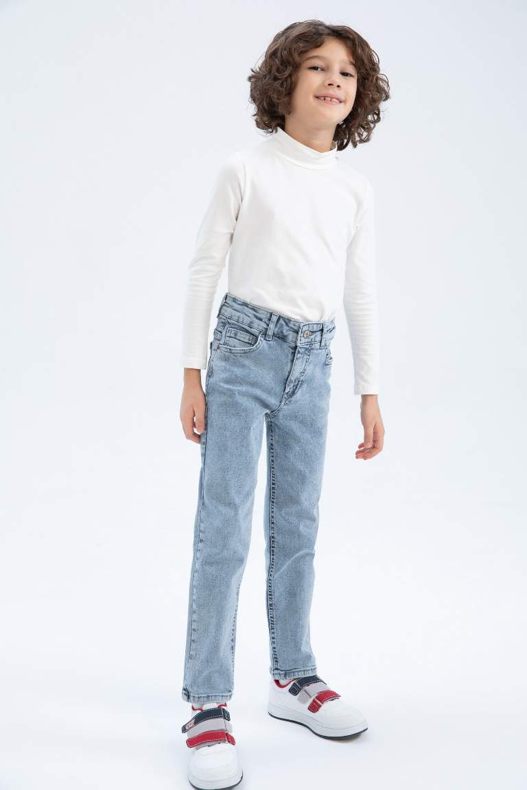 بنطلون جينز ولادي سليم فيت ممزق