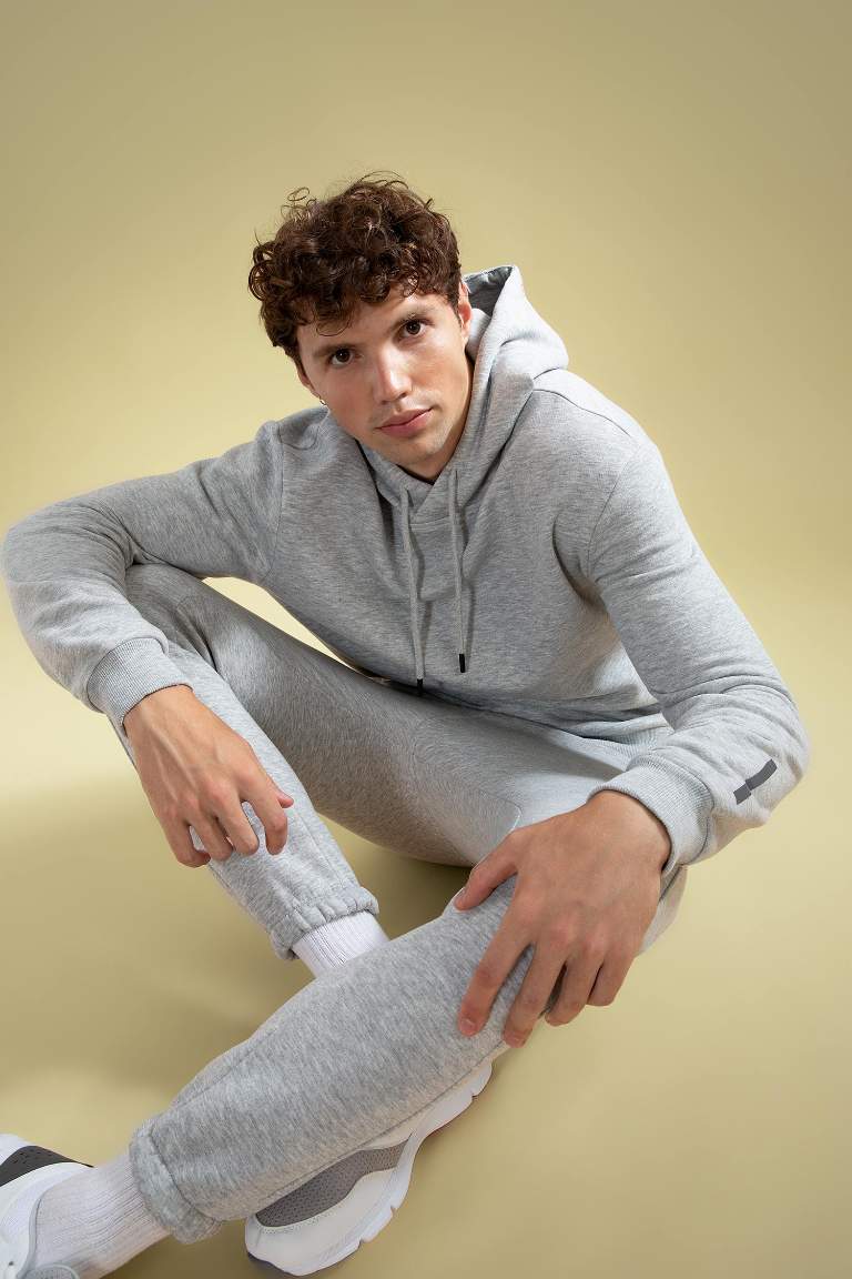 DeFactoFit Standart Fit Kapüşonlu Sweatshirt