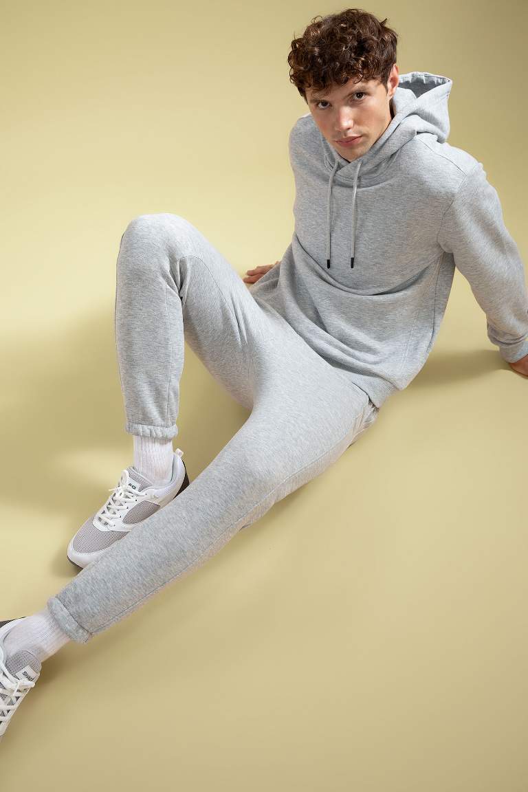 DeFactoFit Standart Fit Kapüşonlu Sweatshirt