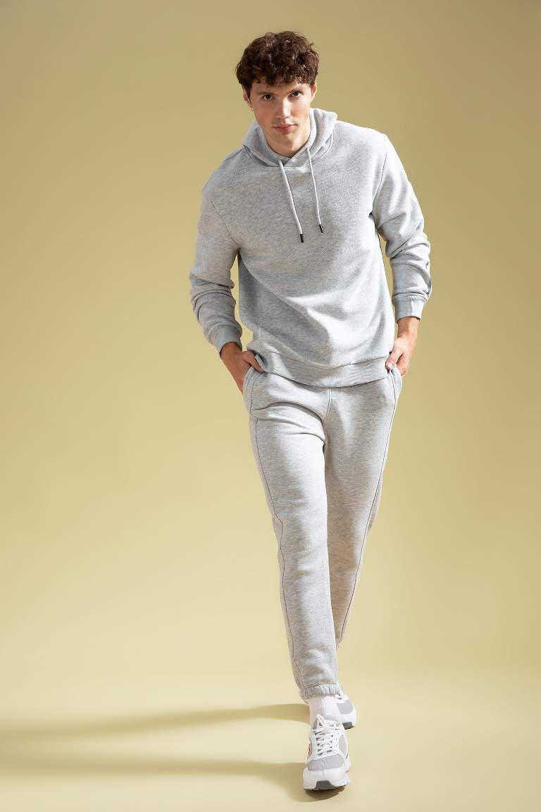 DeFactoFit Standart Fit Kapüşonlu Sweatshirt