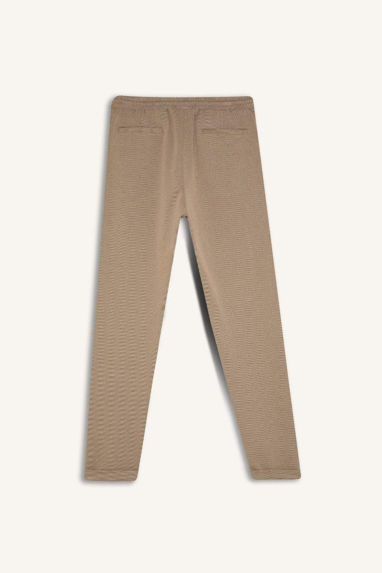 Pantalon basique à revers