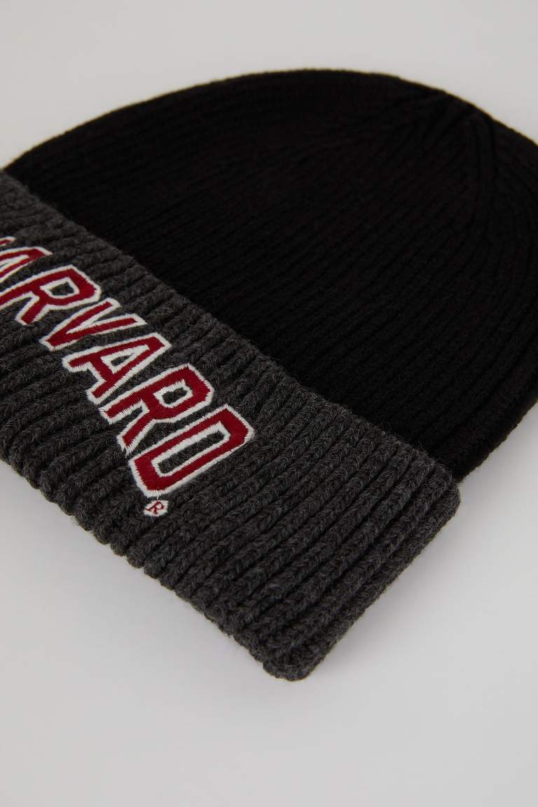 Erkek Harvard University Bere