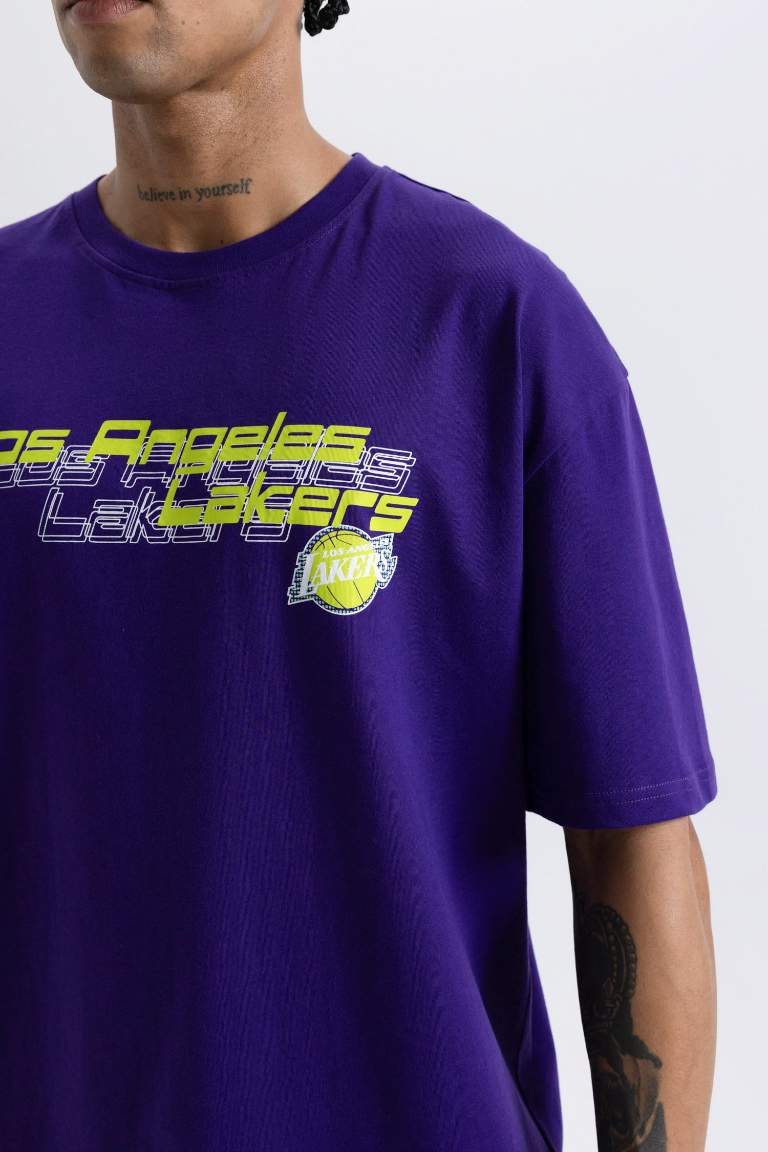 T-shirt Oversize NBA Los Angeles Lakers à col rond et manches courtes de DeFacto Fit