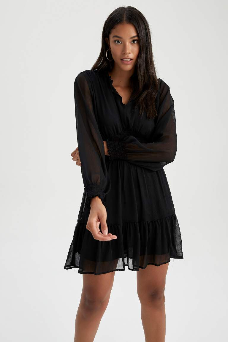 Black WOMAN Shirt Collar Siphon Mini Long Sleeve Dress 2667383 | DeFacto