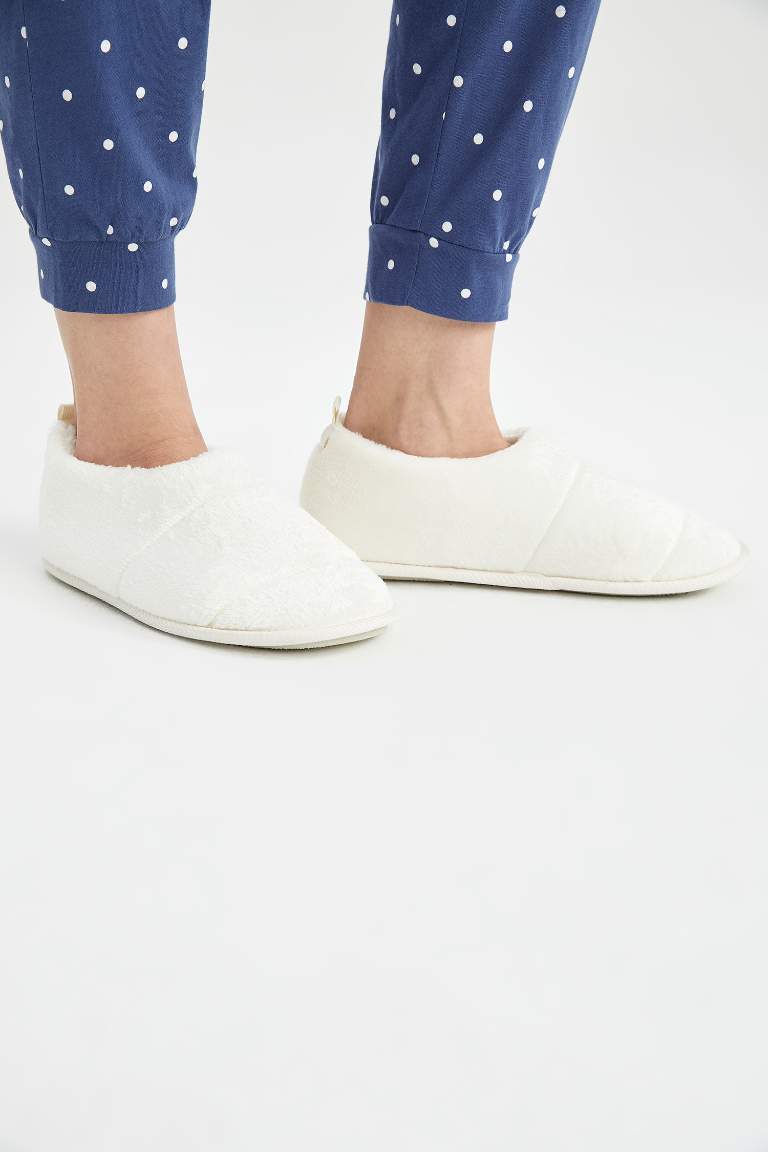 Kadın Fall in Love Düz Taban Kışlık Slip On Ev Terliği