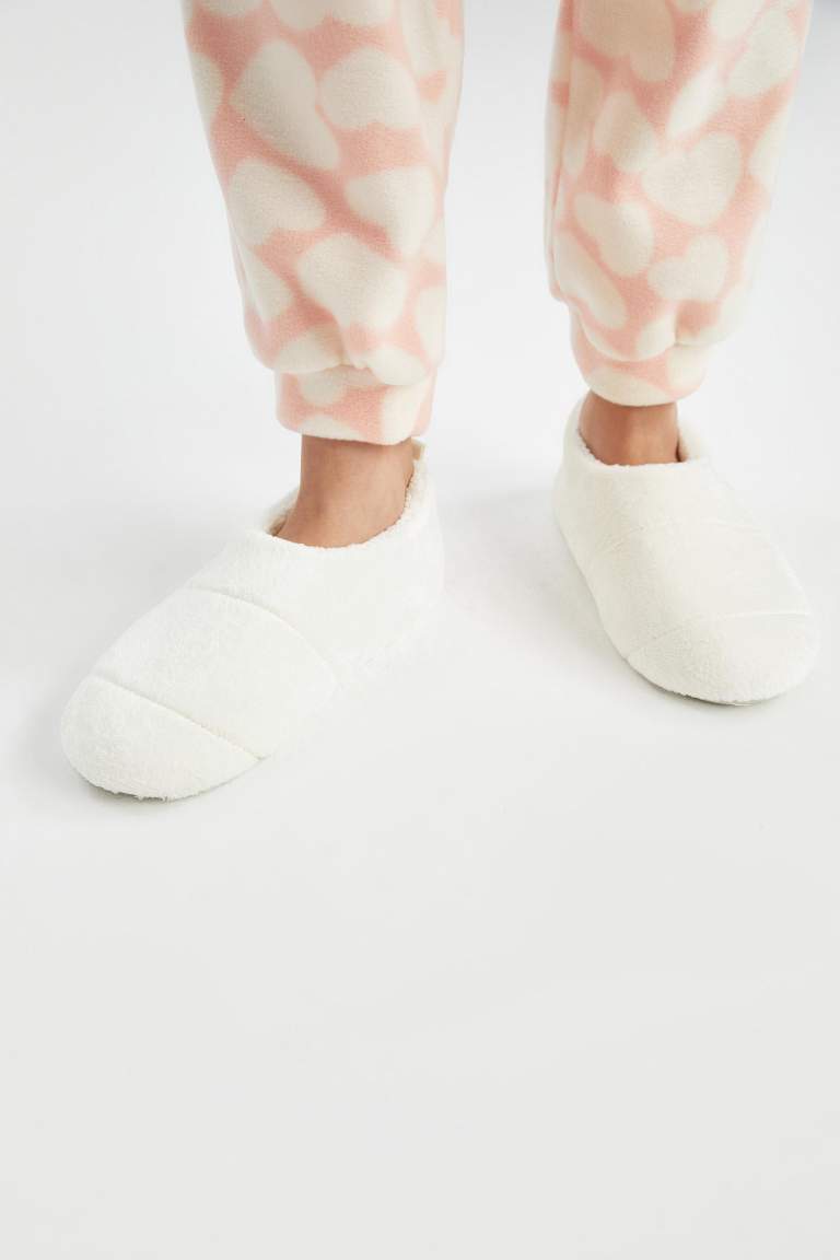 Kadın Fall in Love Düz Taban Kışlık Slip On Ev Terliği