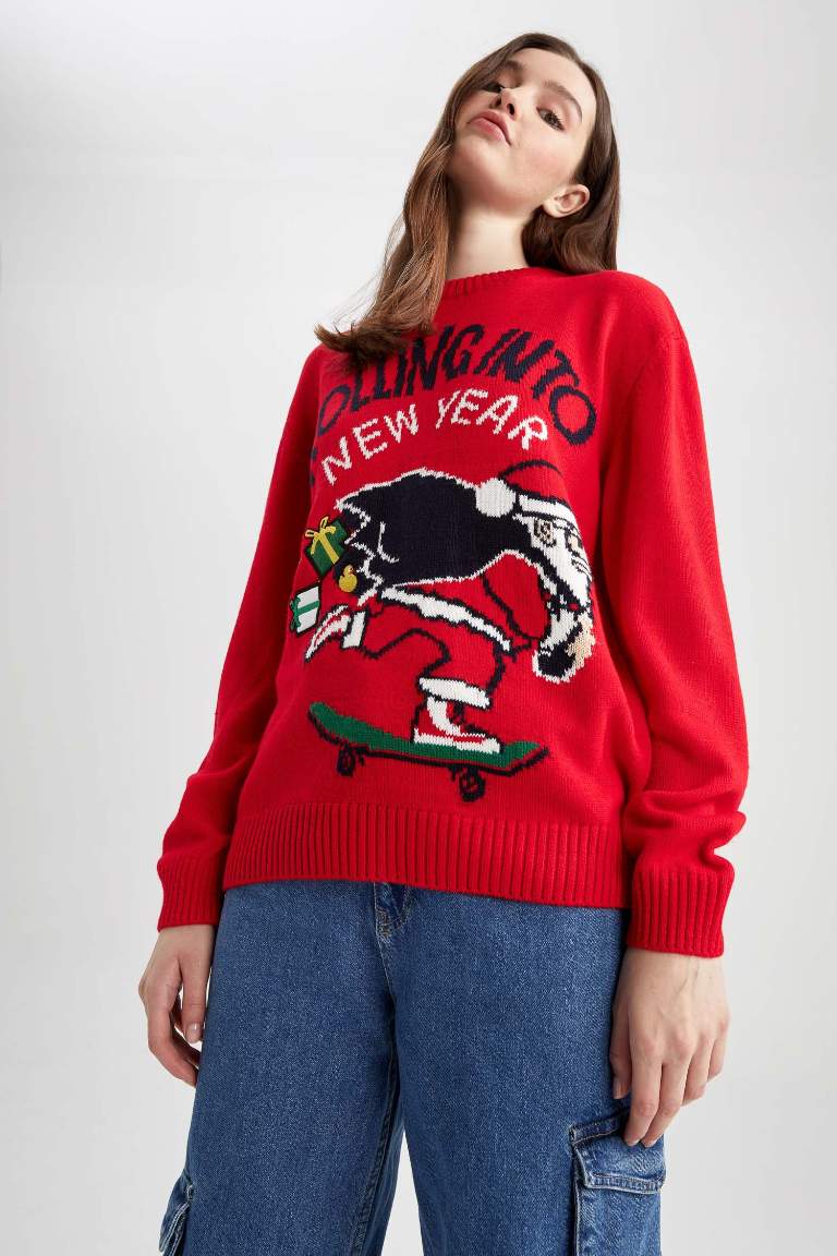 Christmas Themed Crew Neck Red Knit Pullover