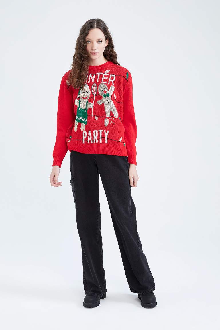 Christmas Themed Crew Neck Red Knit Pullover