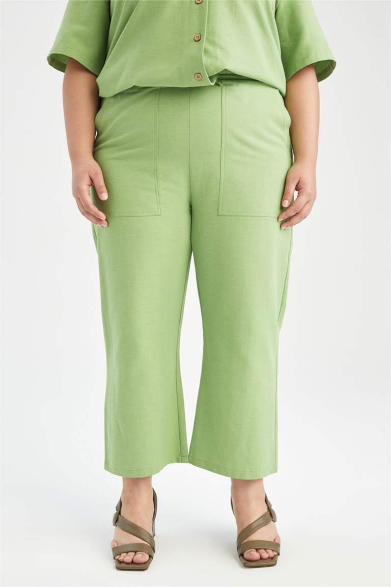 Regular Fit Elasticated Waist Capri Chinos